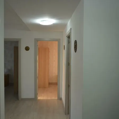 Arenas 2 Apartament
